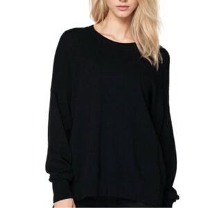 Subtle Luxury Black Washable Cashmere Crew Sweater XS/S • Soft Lightweight Knit